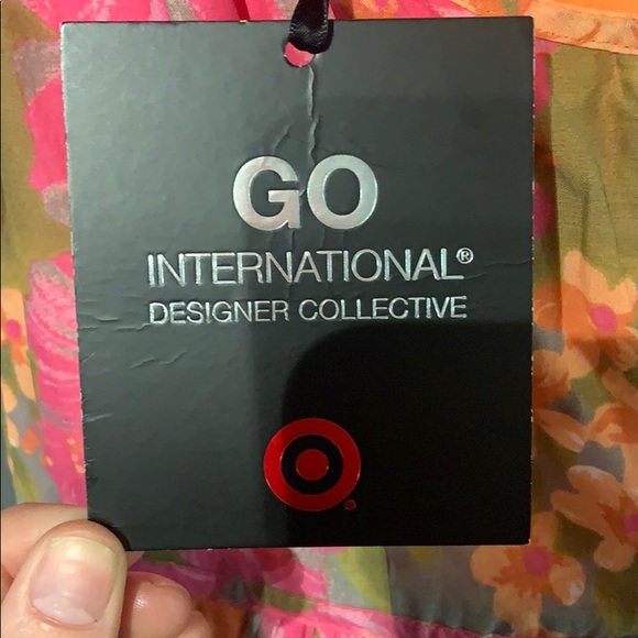 Floral fit and flare daytime dress. New with tags! - Picture 7 of 7